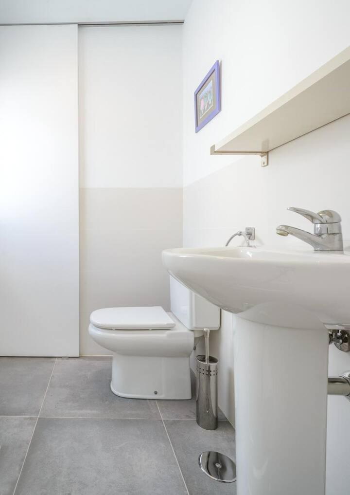 קוניל דה לה פרונטרה Apartamento Con Terraza Vistas Al Mar. מראה חיצוני תמונה