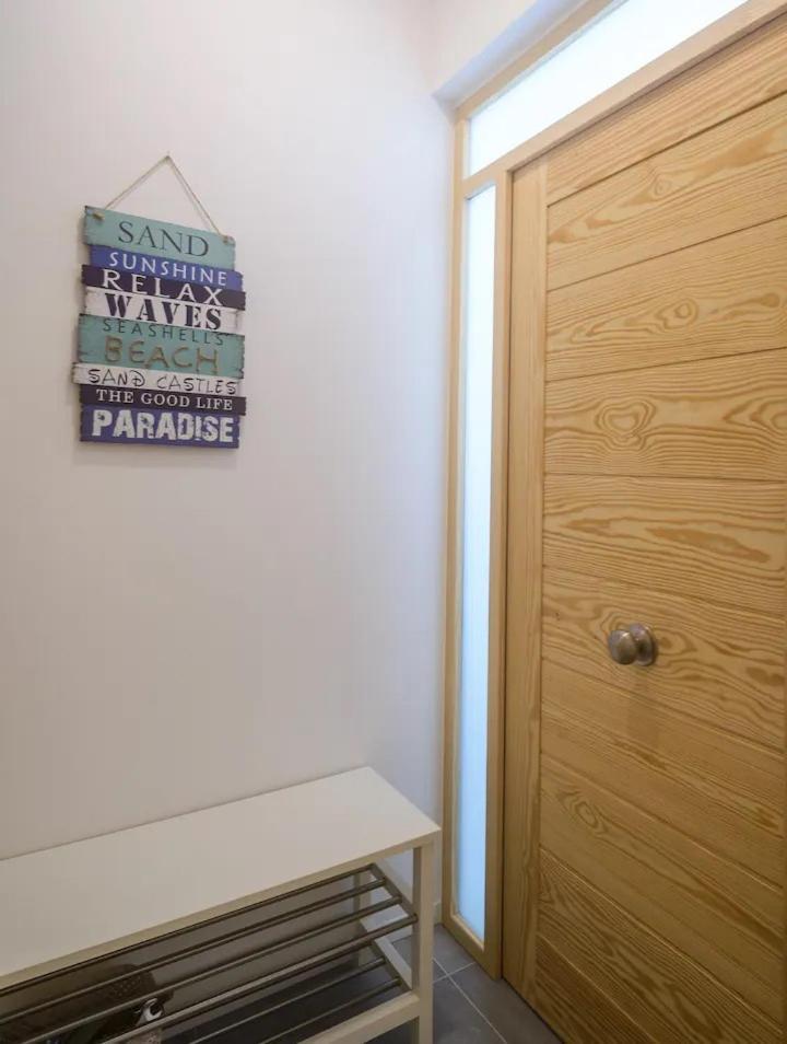 קוניל דה לה פרונטרה Apartamento Con Terraza Vistas Al Mar. מראה חיצוני תמונה