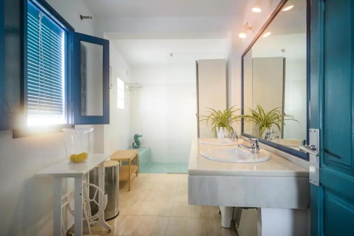 קוניל דה לה פרונטרה Apartamento Con Terraza Vistas Al Mar. מראה חיצוני תמונה