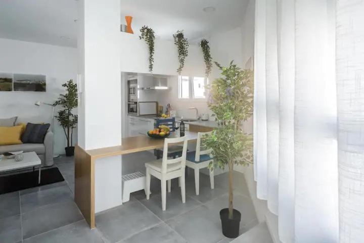 קוניל דה לה פרונטרה Apartamento Con Terraza Vistas Al Mar. מראה חיצוני תמונה