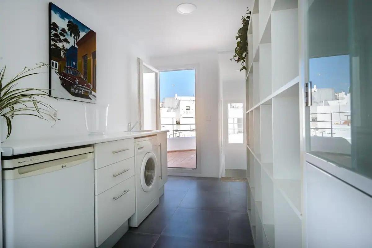 קוניל דה לה פרונטרה Apartamento Con Terraza Vistas Al Mar. מראה חיצוני תמונה